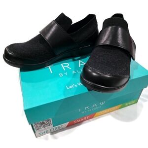 New TRAQ Smart Step-In Shoes Black 9